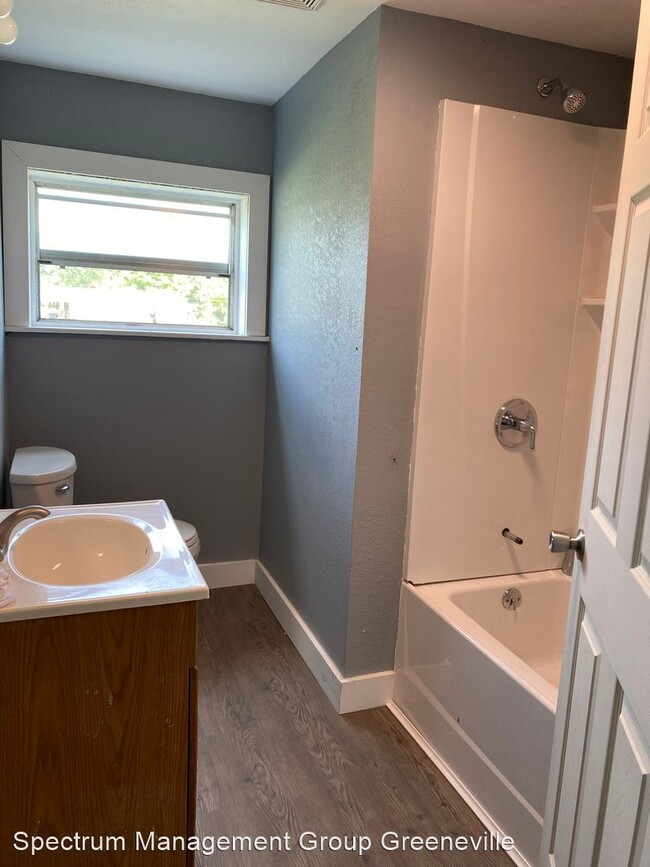 Building Photo - 3 br, 1 bath House - 410 Bailey St