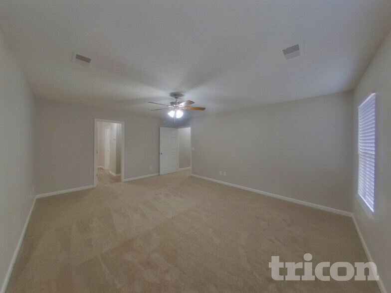 Building Photo - 2108 Wilkinson Dr