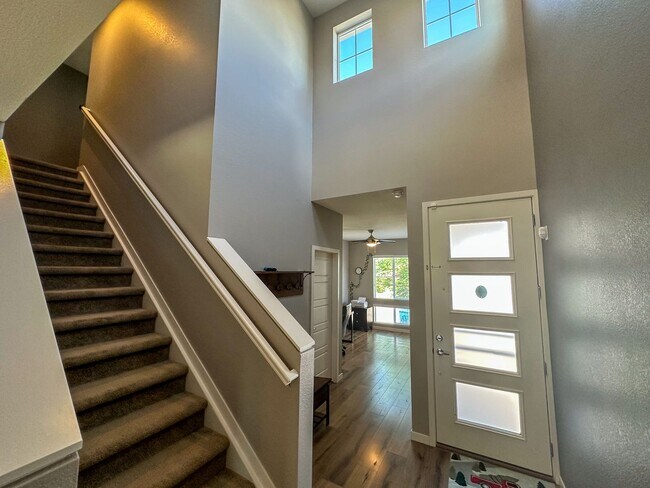 Building Photo - Upgraded 3-Bedroom home in Stepping Stone