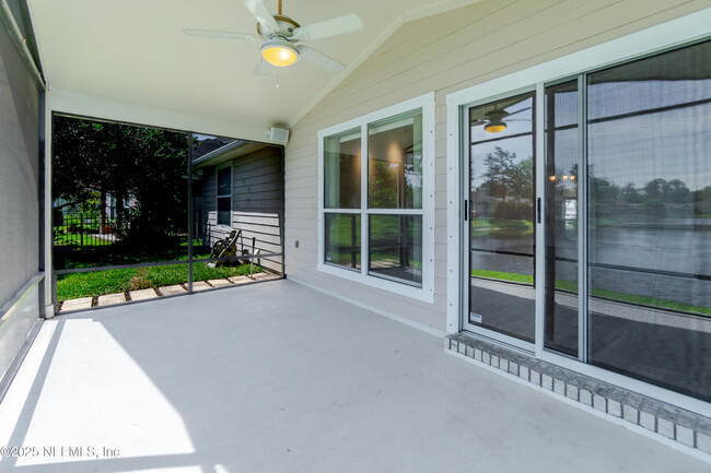Building Photo - 1623 Sandy Springs Dr