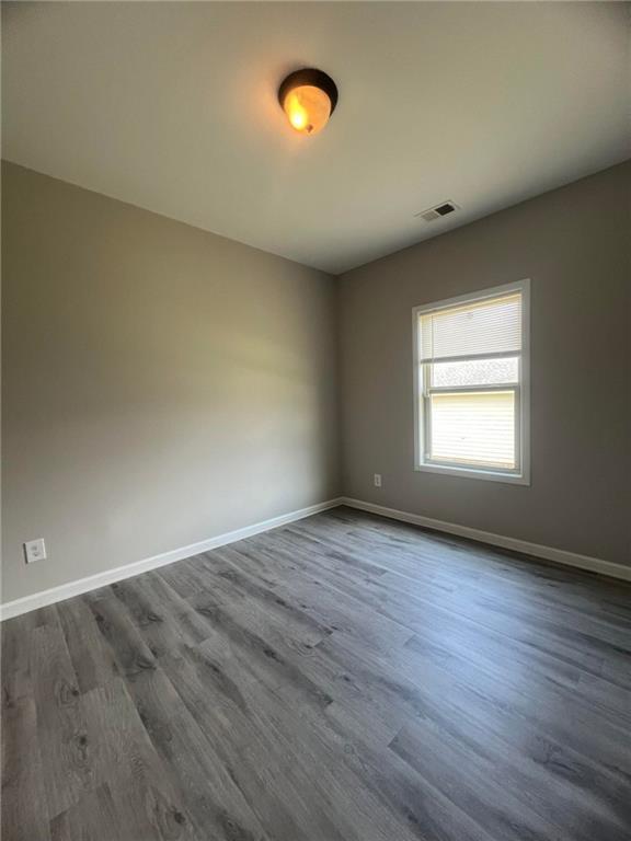 Building Photo - 1053 Sutherland Dr