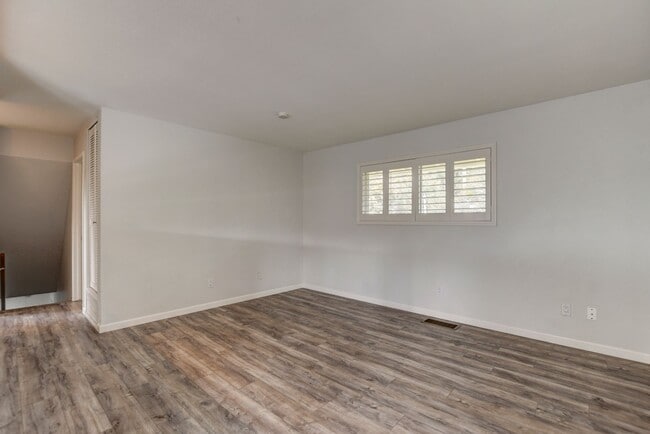 Building Photo - Beautiful Home for Rent in Prescott!