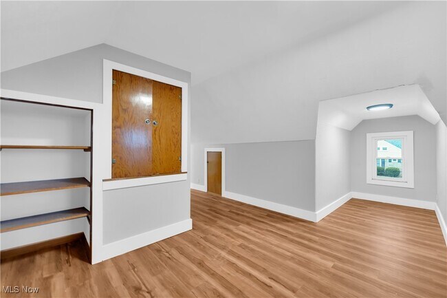 Building Photo - 5255 E 115th St