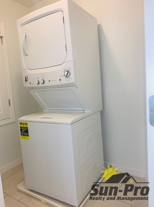 Building Photo - 147 Aston Grande Dr