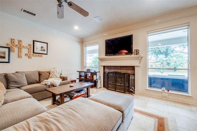 Building Photo - 13911 Royal Springs Ct