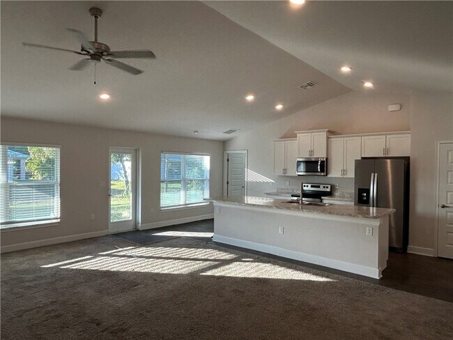 Building Photo - 1391 Seahouse St