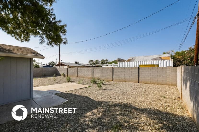 Building Photo - 608 W Mission Ln