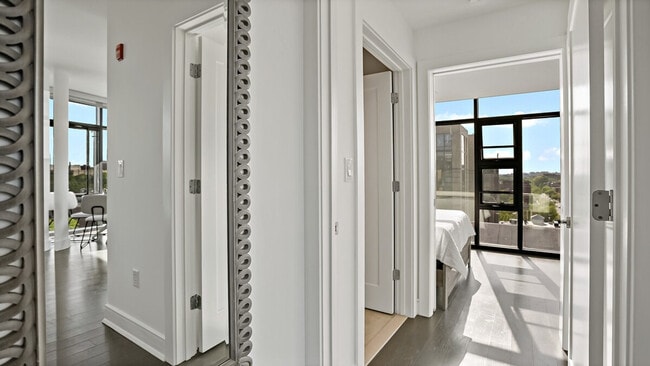 Building Photo - 1901 6th St NW