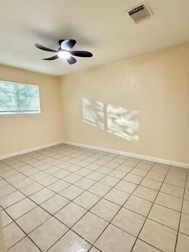 Building Photo - 7318 Boone Rd