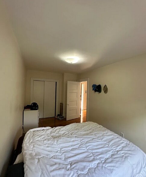 Building Photo - 1073 Beacon St