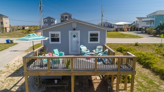 Building Photo - FURNISHED OFF-SEASON MONTHLY RENTAL-STARTI...