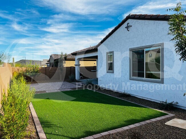Building Photo - 12534 W Calle De Baca
