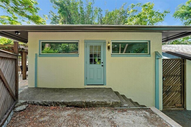 Building Photo - 9037 Ron Den Ln