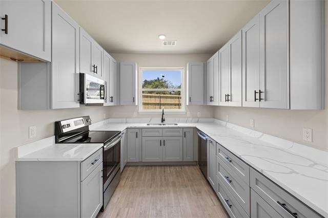 Building Photo - 2600 San Gabriel Dr