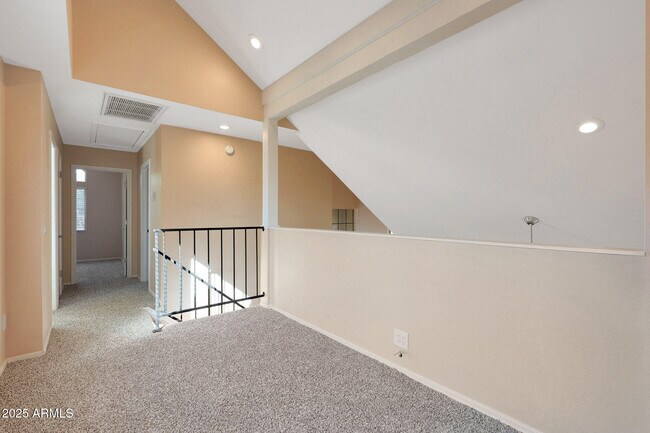 Building Photo - 4653 W Dublin St