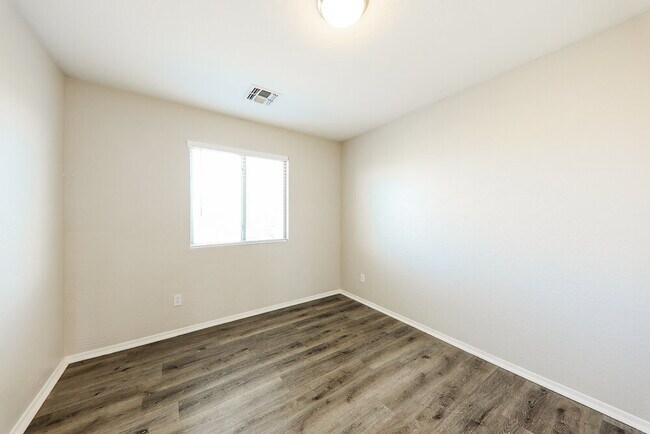 Building Photo - 11767 W Banff Ln