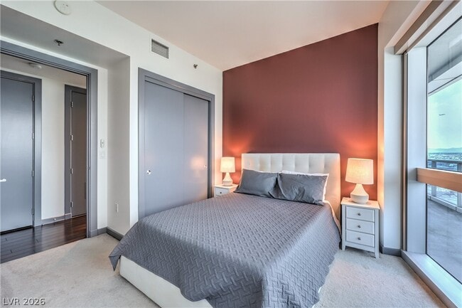 Building Photo - 4471 Dean Martin Dr