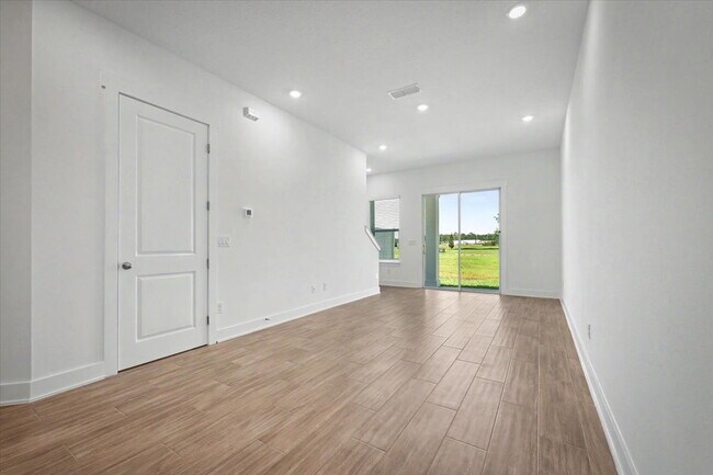 Building Photo - Brand New Construction Townhouse minutes from Durbin Pavilion