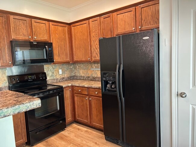 Building Photo - 263 Ridgehaven Trail