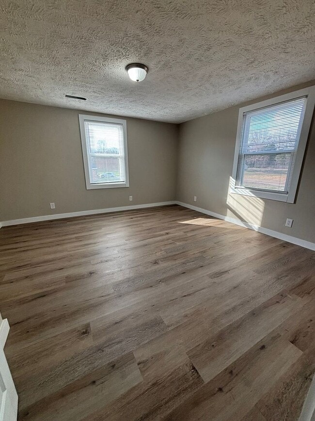 Building Photo - 224 Spring Creek Law Rd