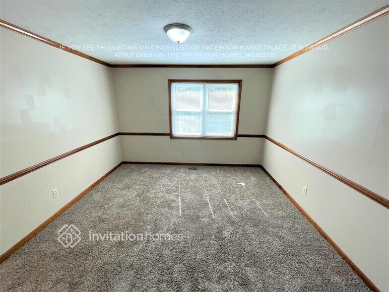 Building Photo - 9082 Green Pines Ct