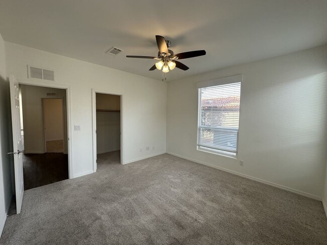 Building Photo - 3301 S Goldfield Rd