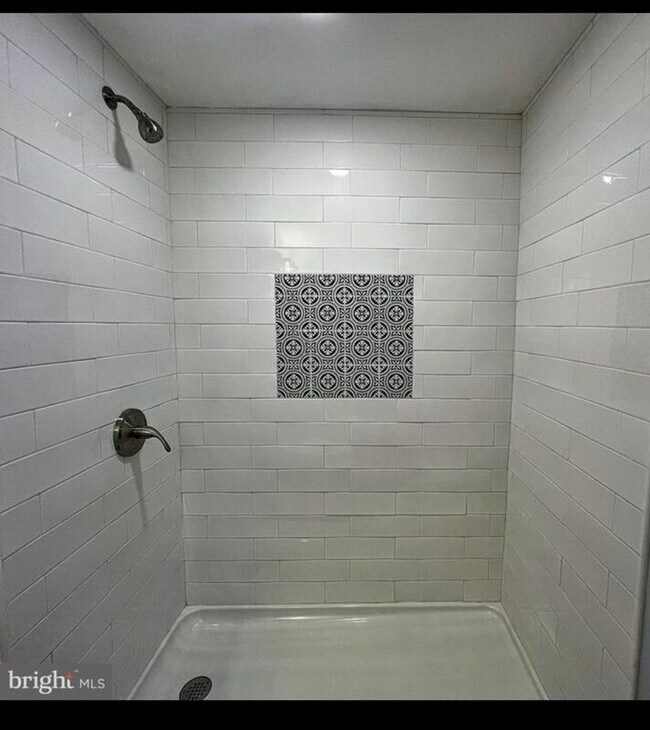 Building Photo - 43 Wellspring Cir