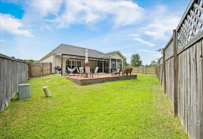 Building Photo - 421 Brawley Dr