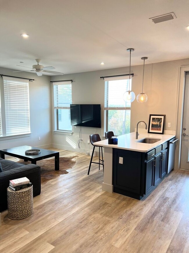 Building Photo - 2501 Bienville Blvd