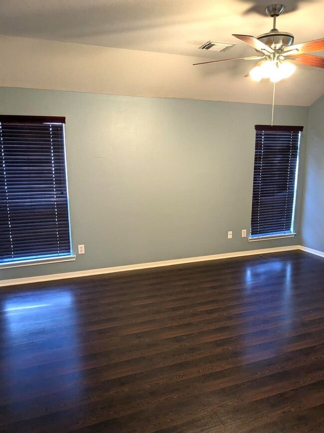 Building Photo - 14502 Glade Point Dr