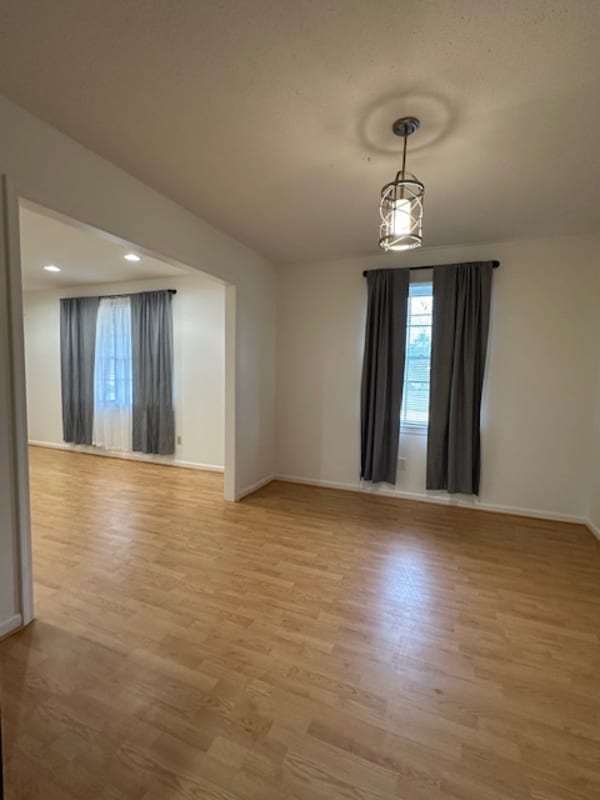 Building Photo - 107 Sunny Vista Dr