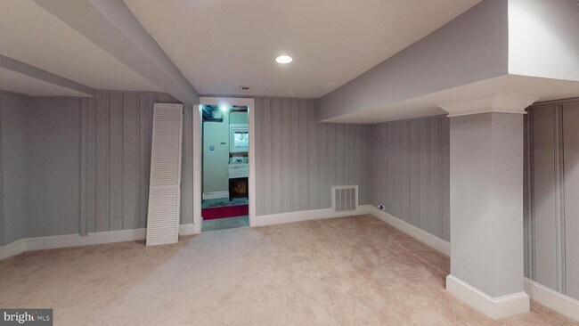 Building Photo - 5506 4th St NW
