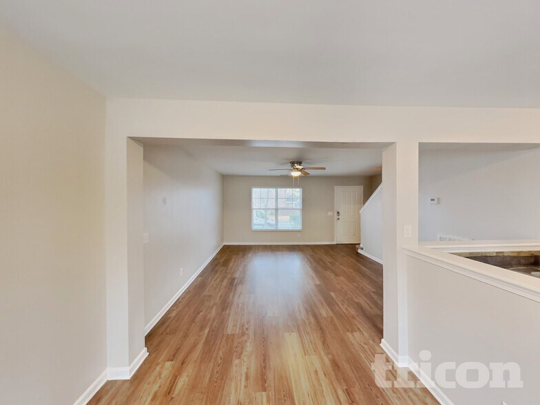 Building Photo - 2187 Erin Ln