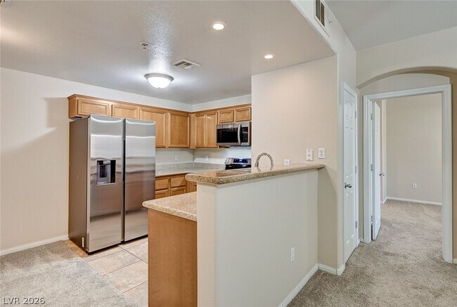 Building Photo - 7701 W Robindale Rd