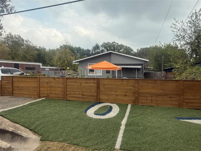 Primary Photo - 5901 Nancy Dr