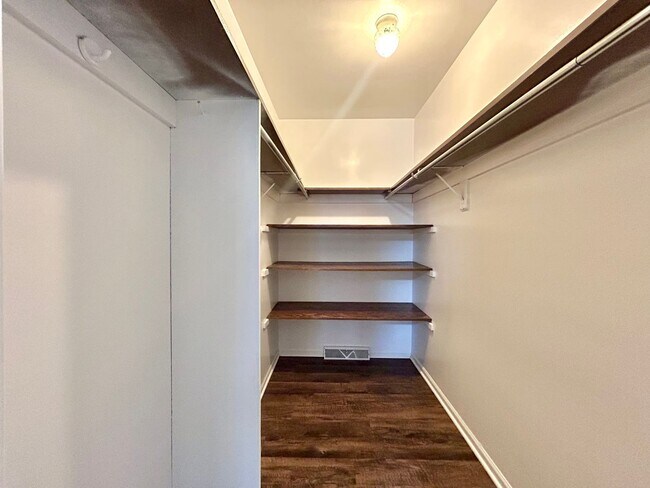 Building Photo - Three Bedroom Home in Walker