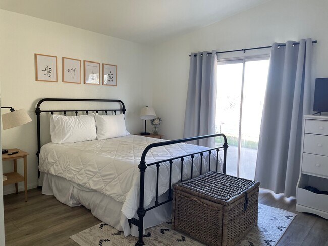 Primary Photo - 39436 Long Ridge Dr