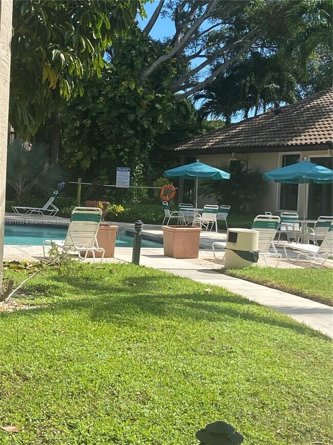 Building Photo - 4501 W McNab Rd