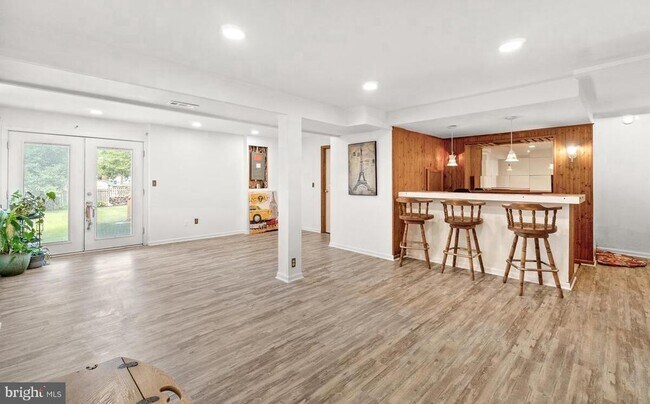 Building Photo - 20321 Watkins Meadow Dr