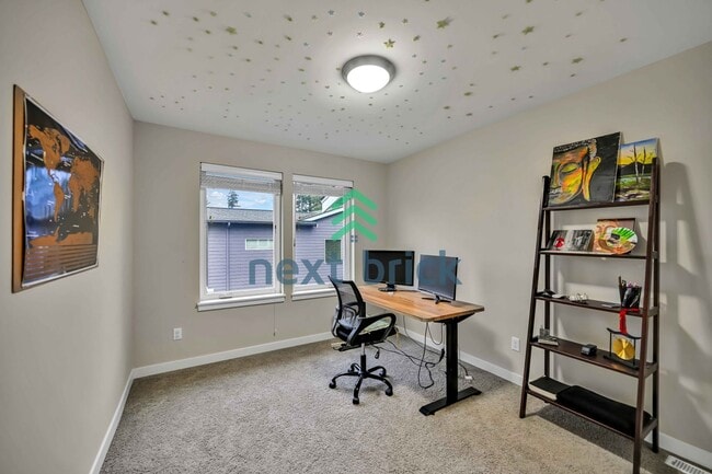 Building Photo - Stunning 4-Bedroom, 3-Bathroom East-Facing Cul-De-Sac Home in Laterra Estates