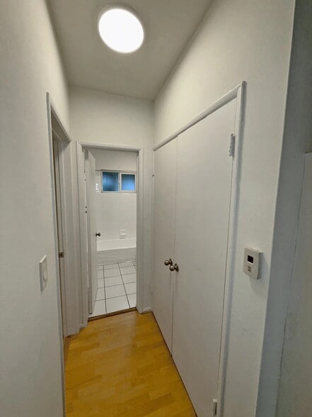 Building Photo - 1248 N Las Palmas Ave