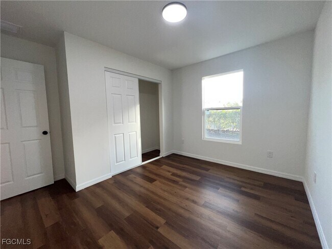 Building Photo - 1270 Allen St