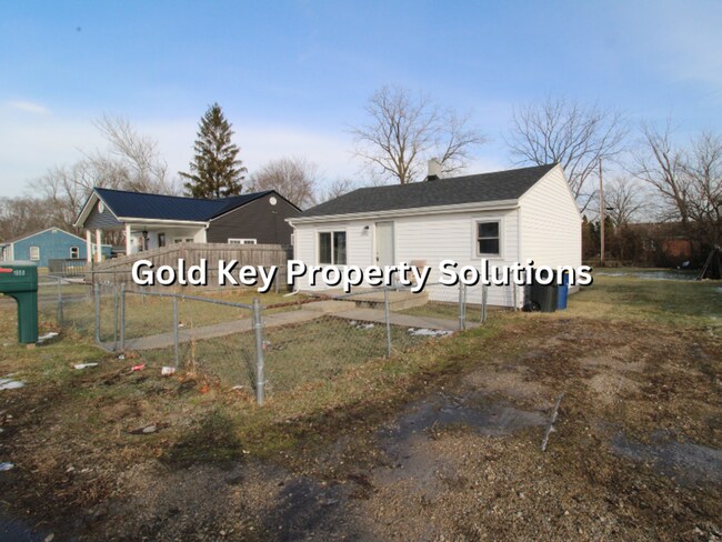 Building Photo - MUNCIE All-Electric 2 BR 1 BA House with Fenced Yard (NO SECTION 8)