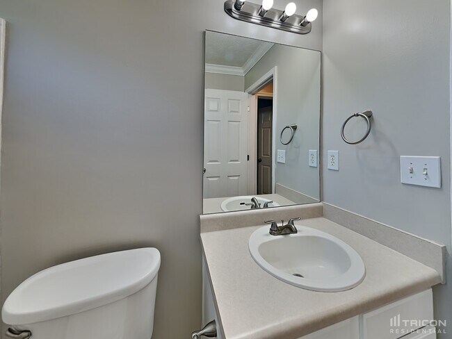 Building Photo - 802 Plantation Court Loganville GA