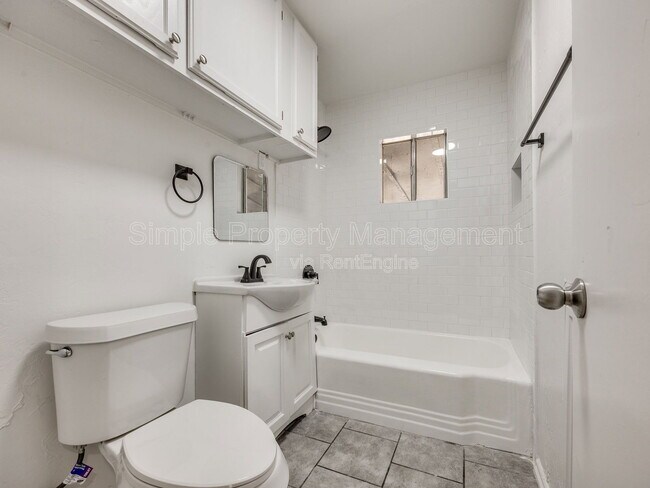 Building Photo - 4608 N Libby Ave