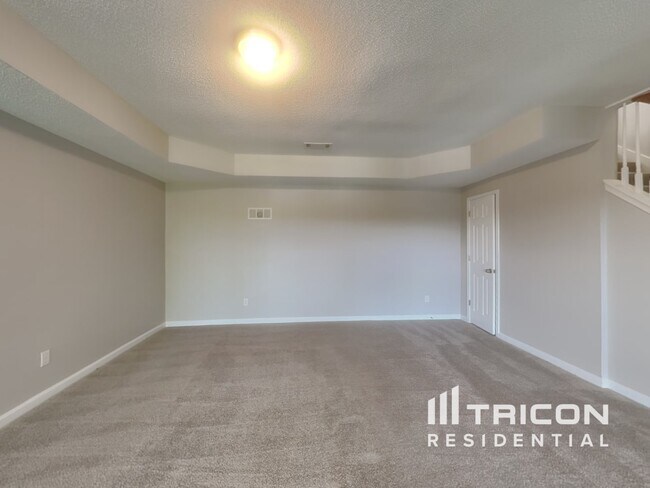 Building Photo - 5419 Village Ridge