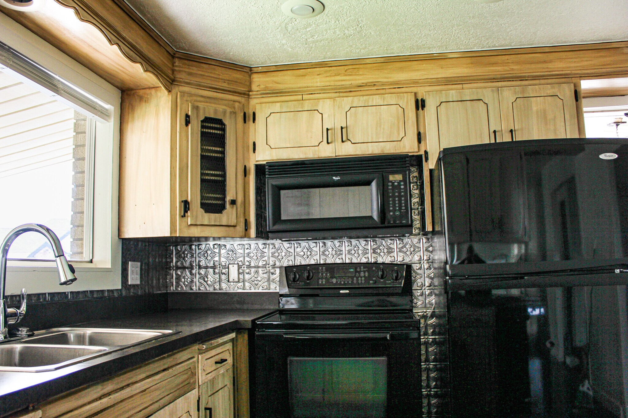 Building Photo - 697 N 1020 E