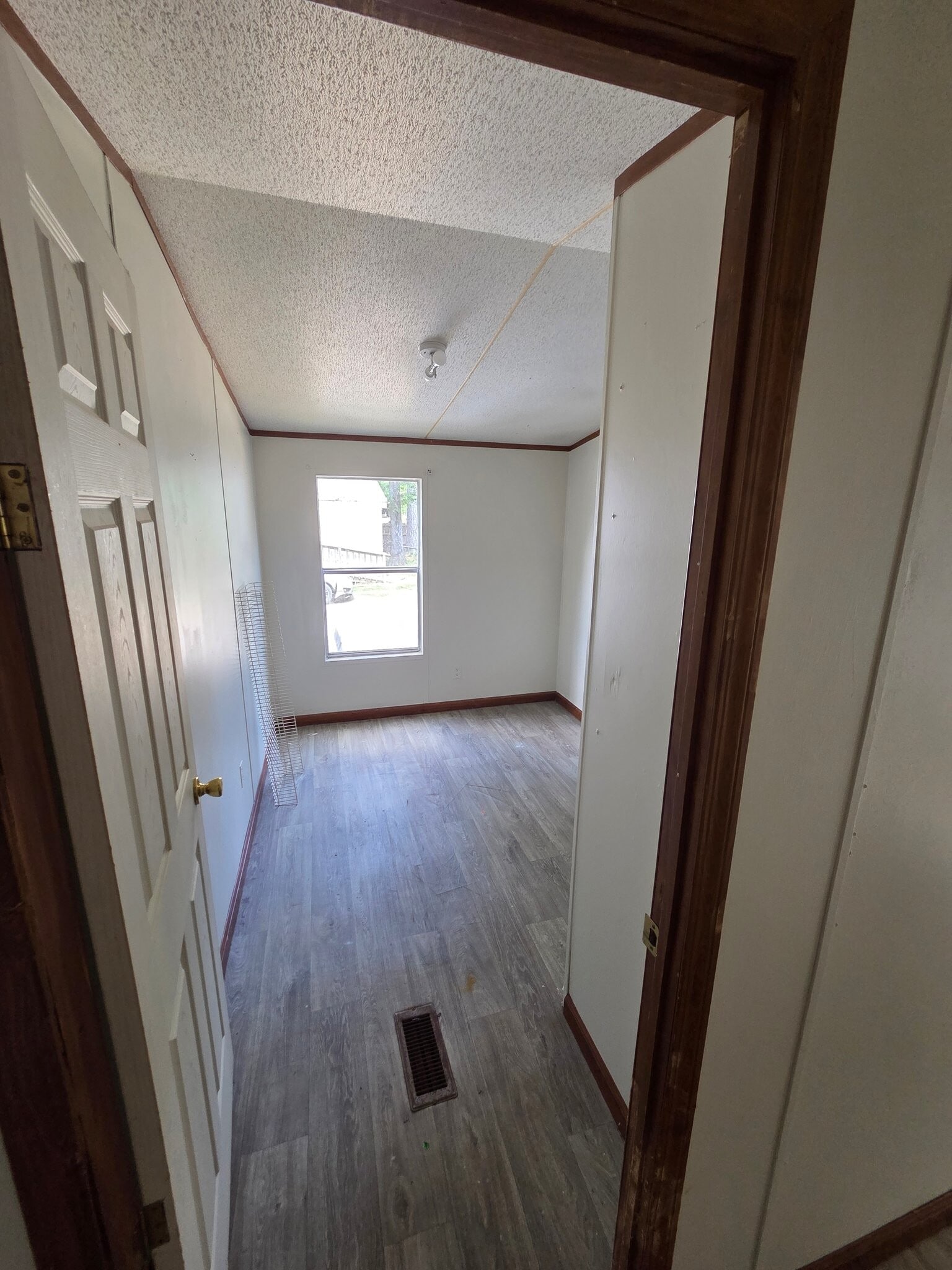 Building Photo - 410 Brown St