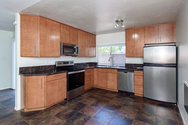 Primary Photo - Amazing, Quiet University City Condo For Rent