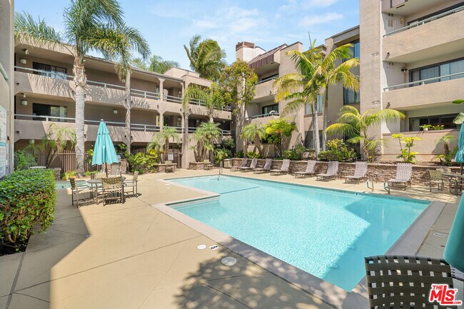 Building Photo - 8300 Manitoba St